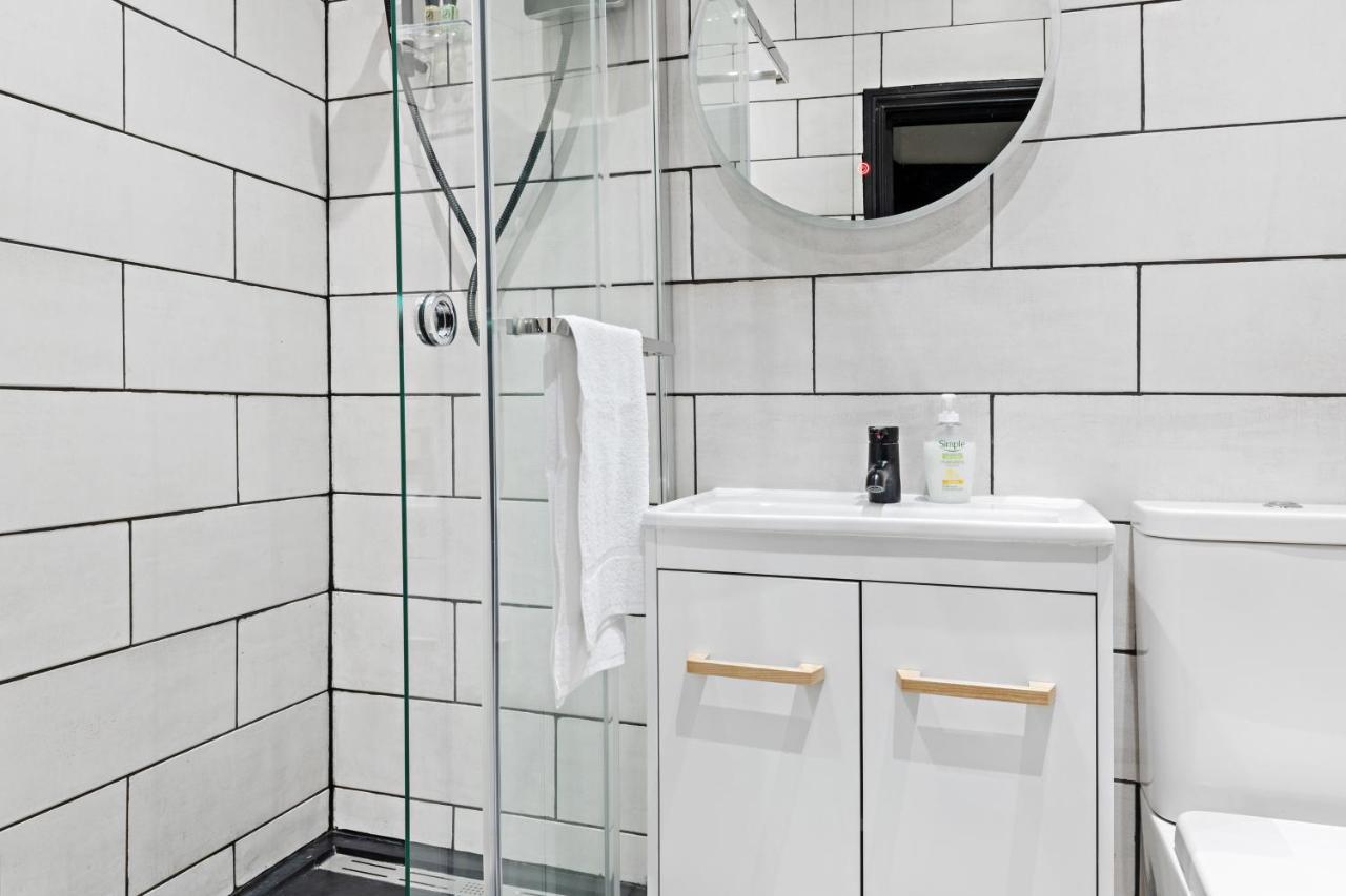 Hidden Retreat In The Heart Of The City - 2 Bed Apt นอตติงแฮม ภายนอก รูปภาพ